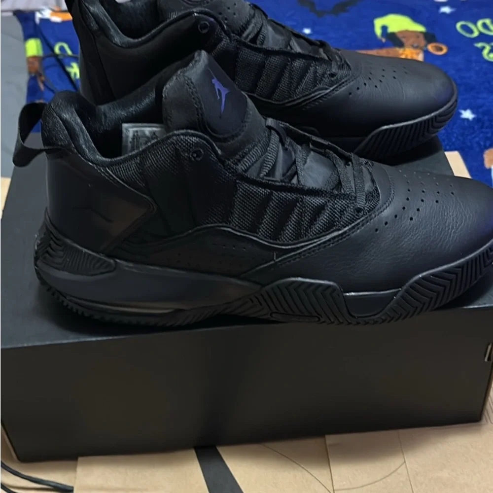 Jordan triple black stay loyal Sneakers